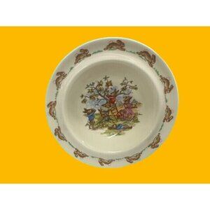 Royal Doulton Bunnykins 6 inch Child's Plate - Apple Picking Treasures
